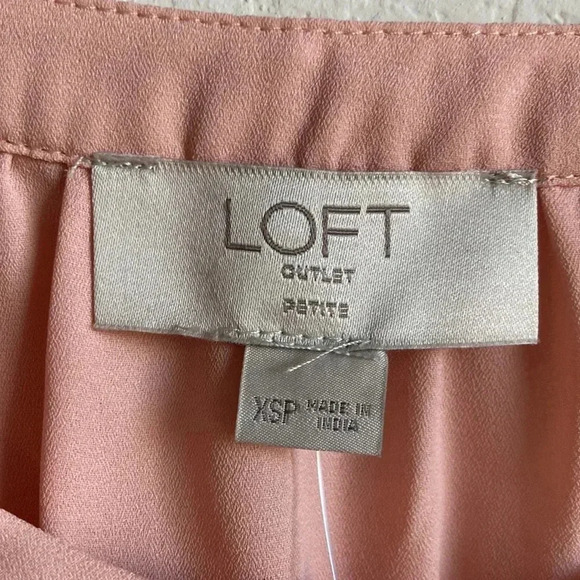 Blush pink top with pearl buttons - Picture 8 of 8